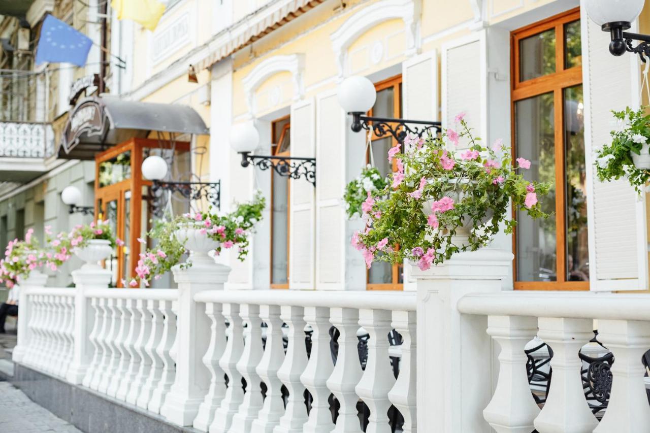 Residence Odesskij Dvorik Odessa Exterior foto